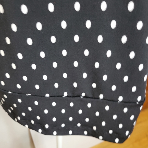 Chicos Black/white polka dot Tie side Top Size 3 - Picture 4 of 8